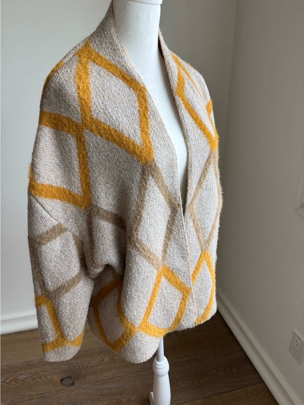 Anthropologie Cozy Geometric Open-Front Sweater - Cream & Mustard